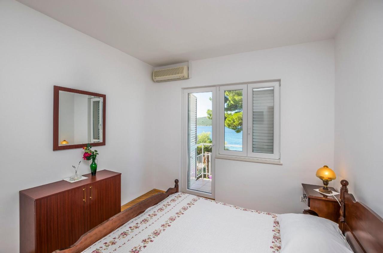 Apartment And Rooms Franka Жаборич Екстериор снимка